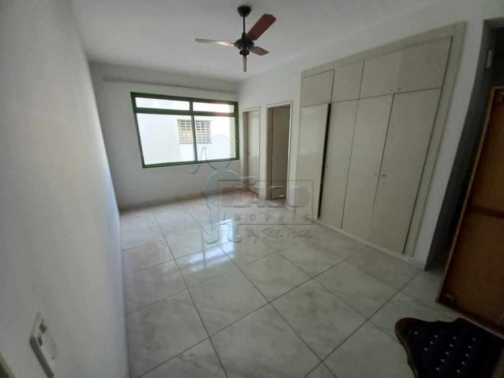 Alugar Apartamentos / Padrão em Ribeirão Preto R$ 500,00 - Foto 1