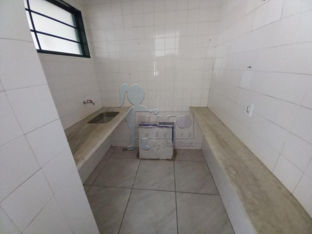 Alugar Apartamentos / Padrão em Ribeirão Preto R$ 500,00 - Foto 4