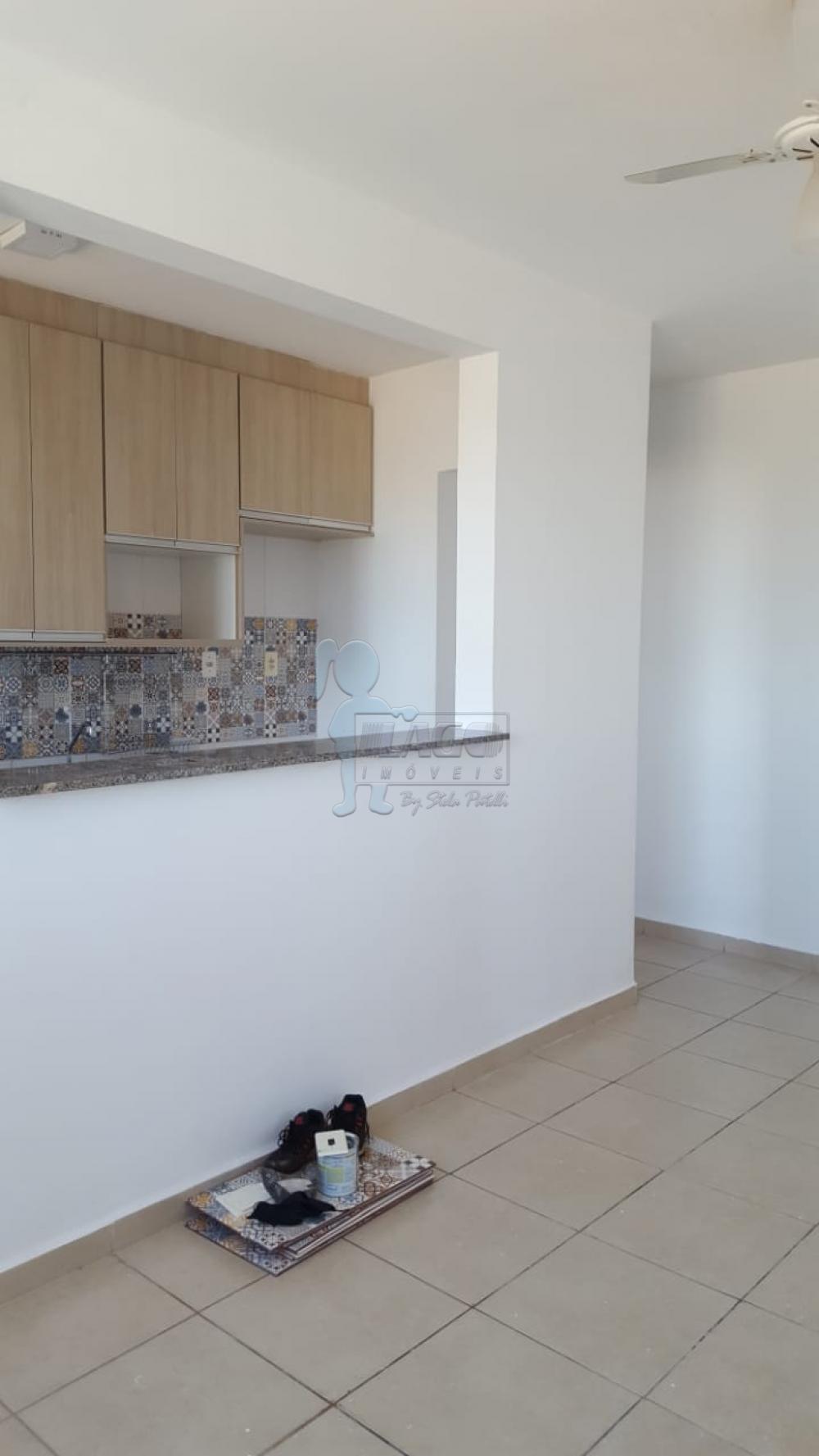 Alugar Apartamentos / Padrão em Ribeirão Preto R$ 1.000,00 - Foto 1