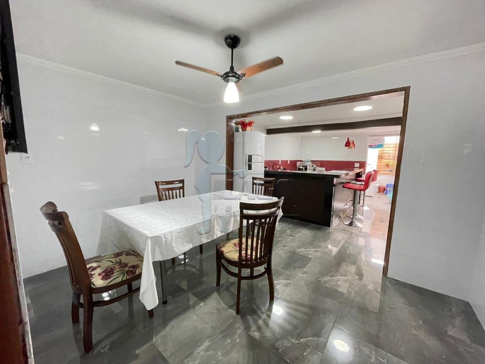 Alugar Casas / Padrão em Ribeirão Preto R$ 2.220,00 - Foto 4