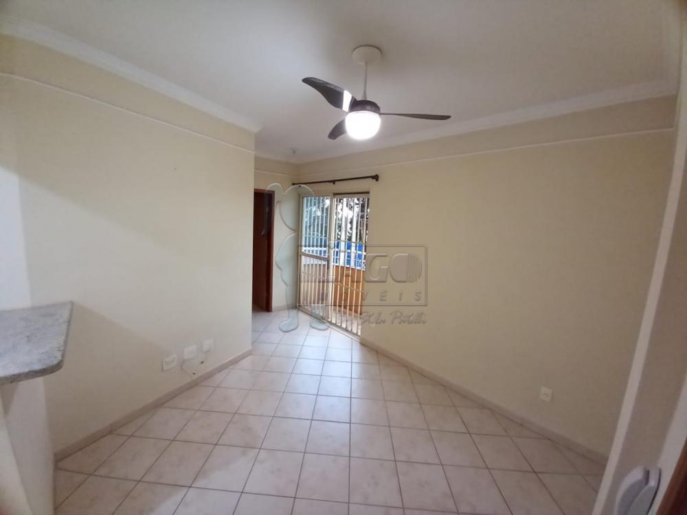 Alugar Apartamentos / Padrão em Ribeirão Preto R$ 750,00 - Foto 1