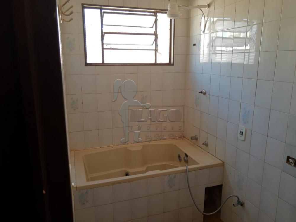 Alugar Casas / Padrão em Ribeirão Preto R$ 1.800,00 - Foto 12