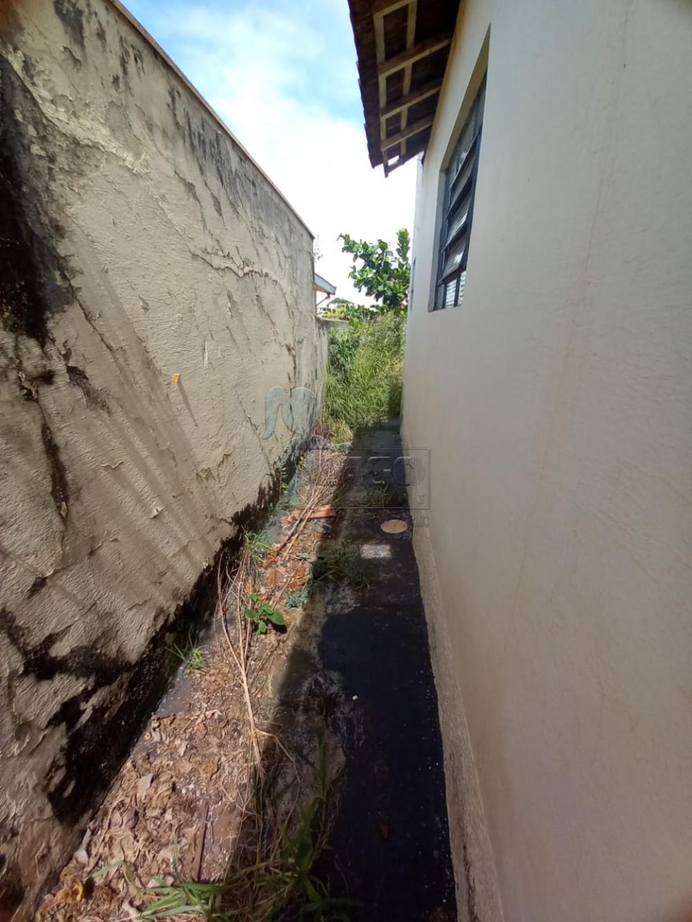 Alugar Casas / Padrão em Ribeirão Preto R$ 800,00 - Foto 6