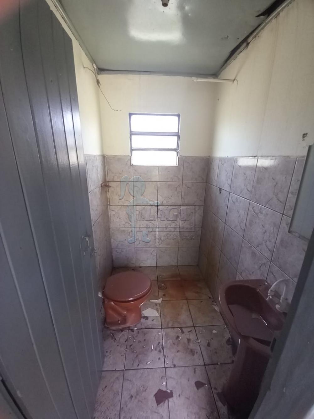 Alugar Casas / Padrão em Ribeirão Preto R$ 800,00 - Foto 5