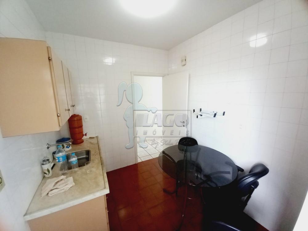 Alugar Apartamentos / Padrão em Ribeirão Preto R$ 850,00 - Foto 4