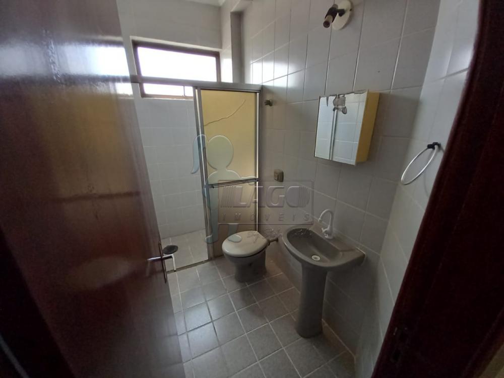 Alugar Apartamentos / Padrão em Ribeirão Preto R$ 900,00 - Foto 14