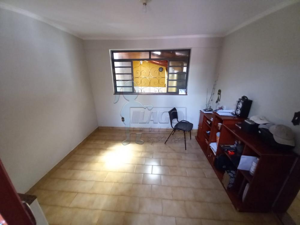 Alugar Casas / Padrão em Ribeirão Preto R$ 1.300,00 - Foto 4