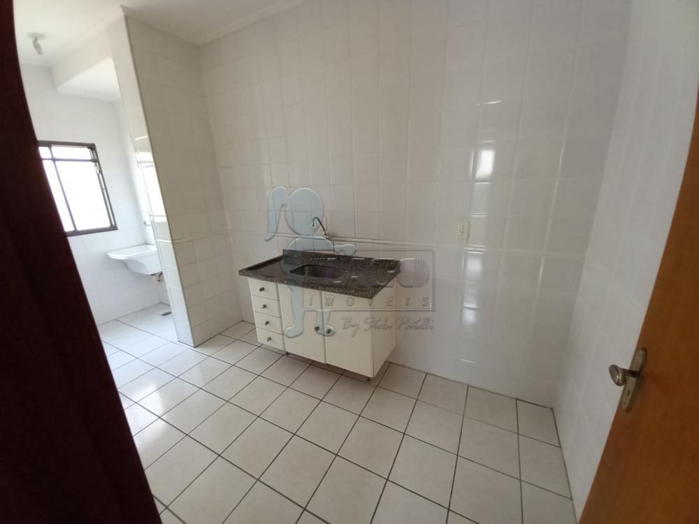 Alugar Apartamentos / Padrão em Ribeirão Preto R$ 900,00 - Foto 4