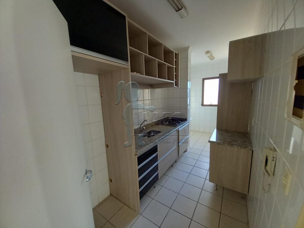 Alugar Apartamentos / Padrão em Ribeirão Preto R$ 1.400,00 - Foto 4