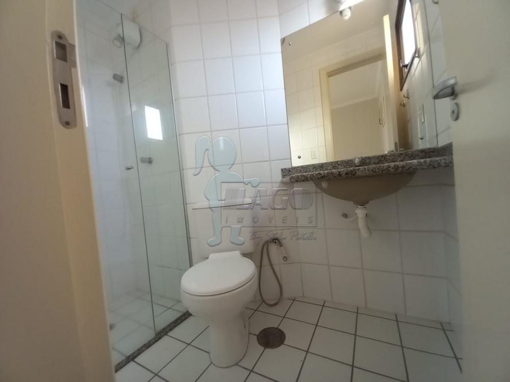 Alugar Apartamentos / Padrão em Ribeirão Preto R$ 1.400,00 - Foto 3