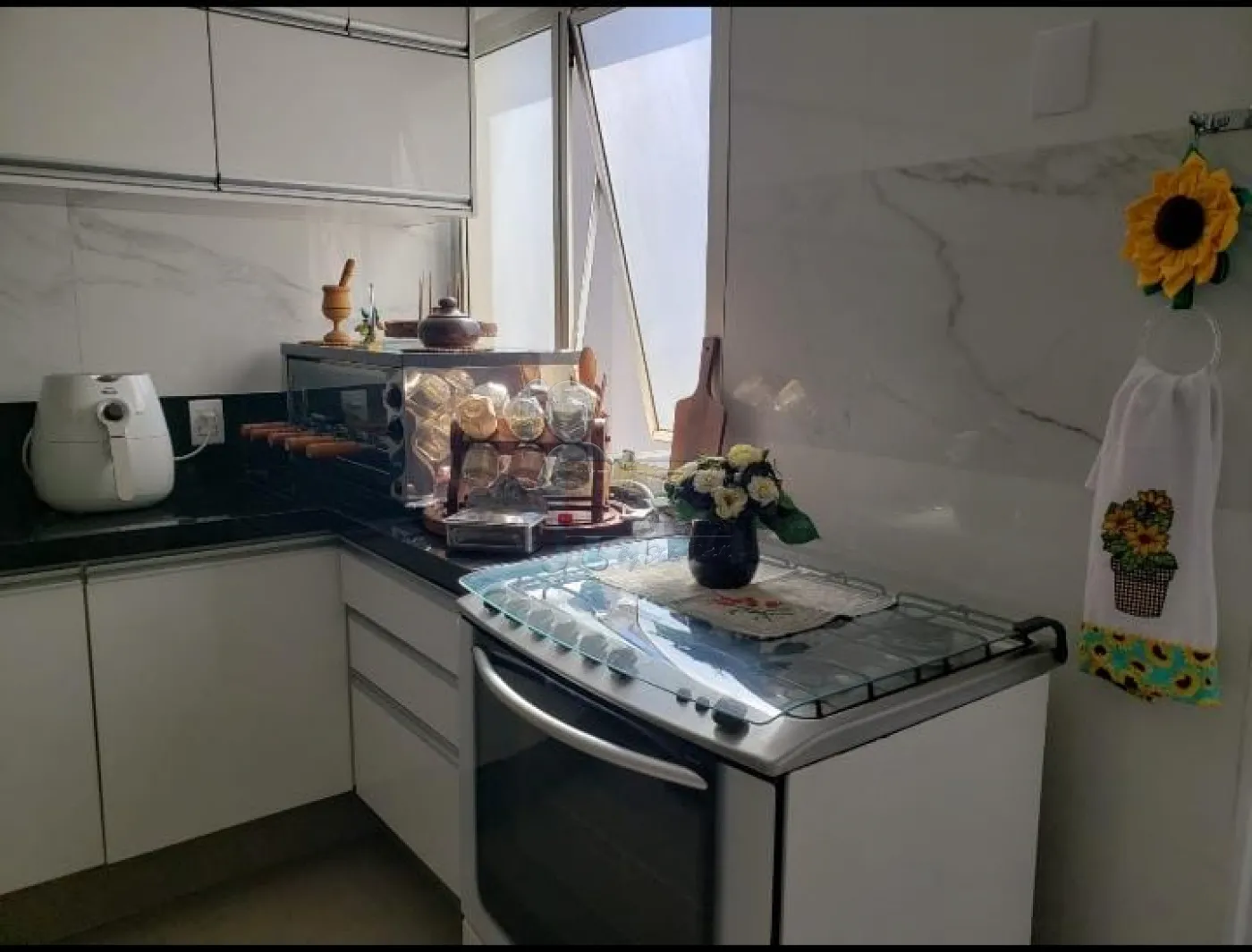 Alugar Apartamentos / Padrão em Ribeirão Preto R$ 2.200,00 - Foto 9