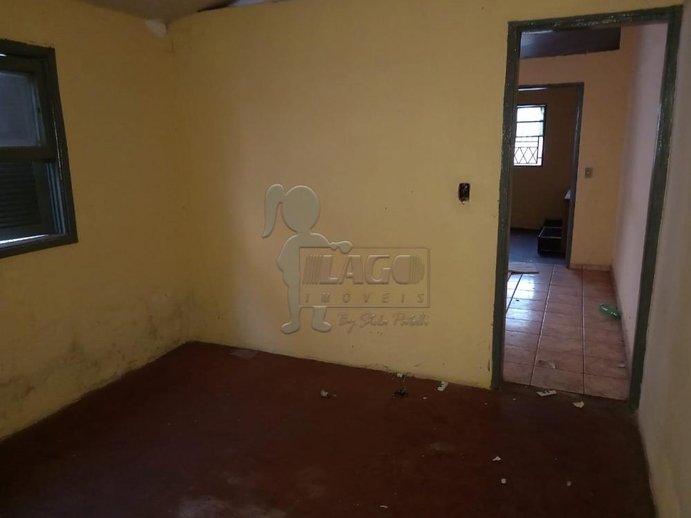 Alugar Casas / Padrão em Ribeirão Preto R$ 800,00 - Foto 7