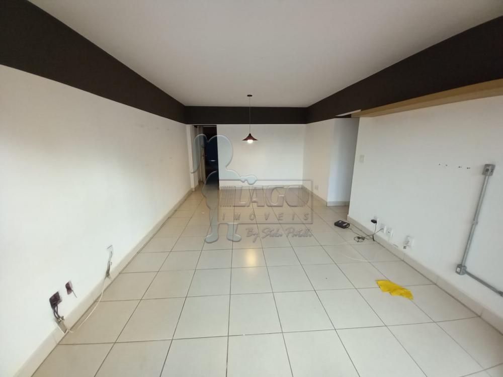 Alugar Apartamentos / Padrão em Ribeirão Preto R$ 1.300,00 - Foto 2