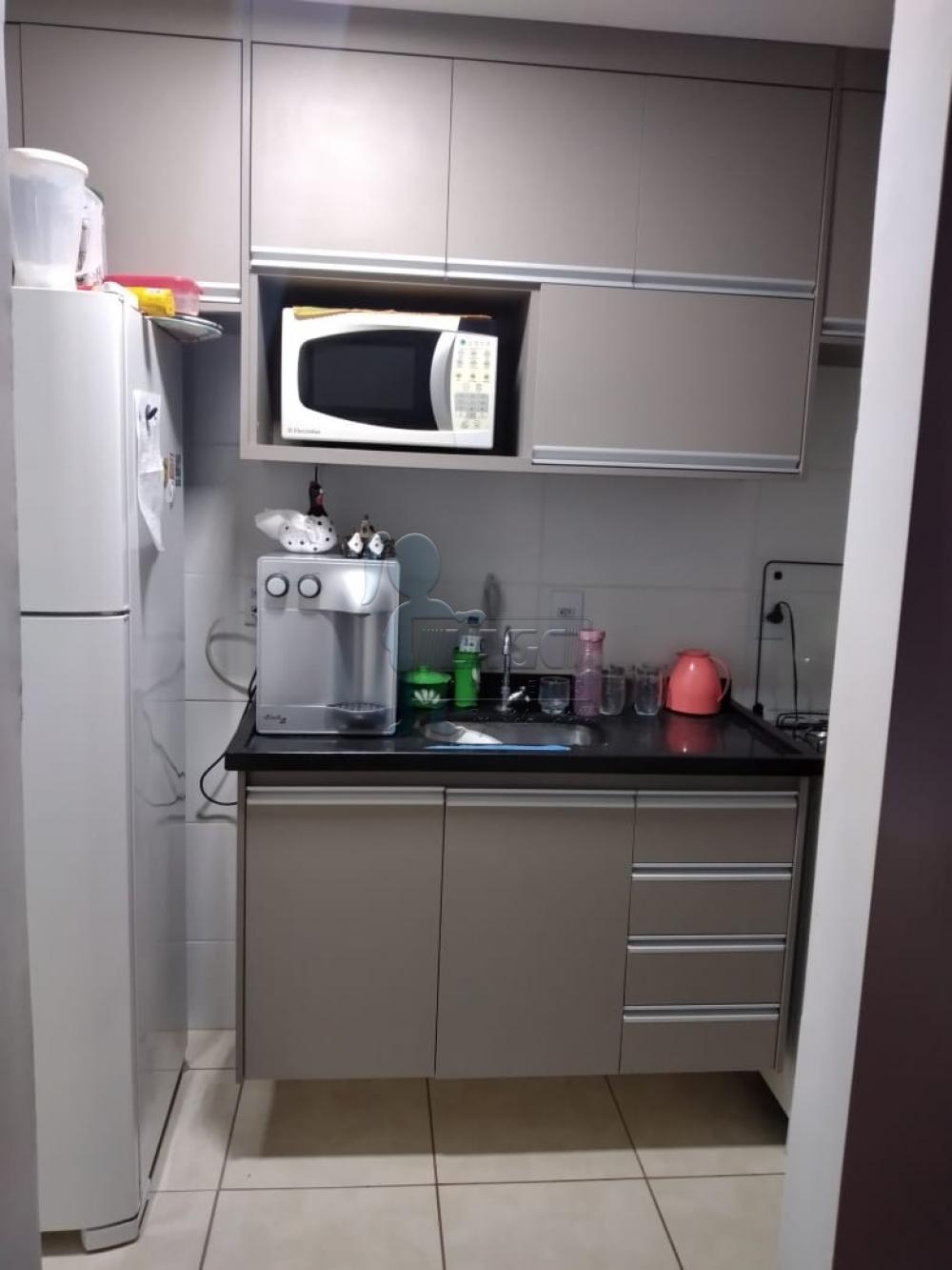 Comprar Apartamentos / Padrão em Ribeirão Preto R$ 245.000,00 - Foto 2