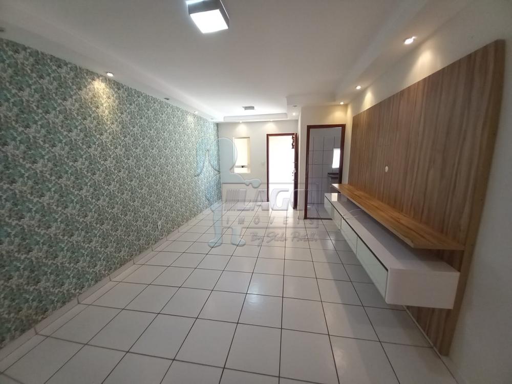 Alugar Casas / Padrão em Ribeirão Preto R$ 2.000,00 - Foto 3