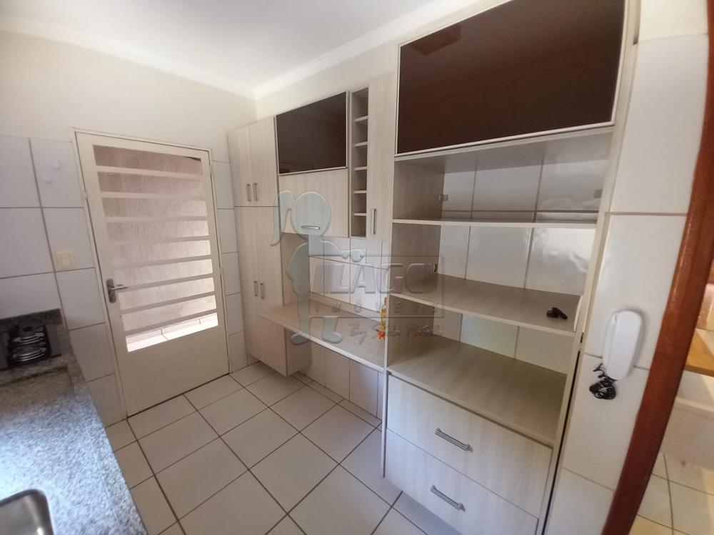 Alugar Casas / Padrão em Ribeirão Preto R$ 2.000,00 - Foto 6