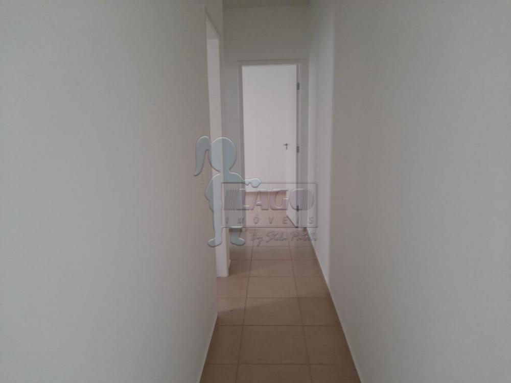 Alugar Apartamentos / Padrão em Ribeirão Preto R$ 800,00 - Foto 3