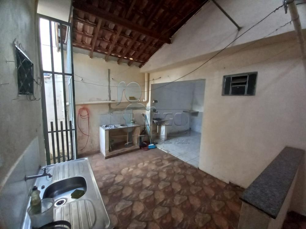 Alugar Casas / Padrão em Ribeirão Preto R$ 1.000,00 - Foto 11