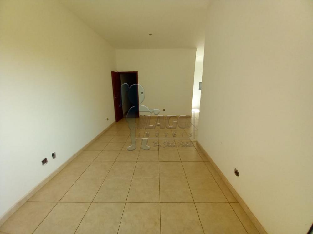 Alugar Apartamentos / Padrão em Ribeirão Preto R$ 1.300,00 - Foto 2