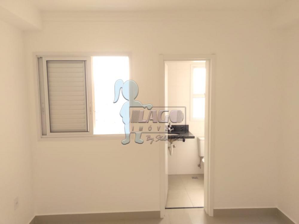 Alugar Apartamentos / Padrão em Ribeirão Preto R$ 2.200,00 - Foto 3