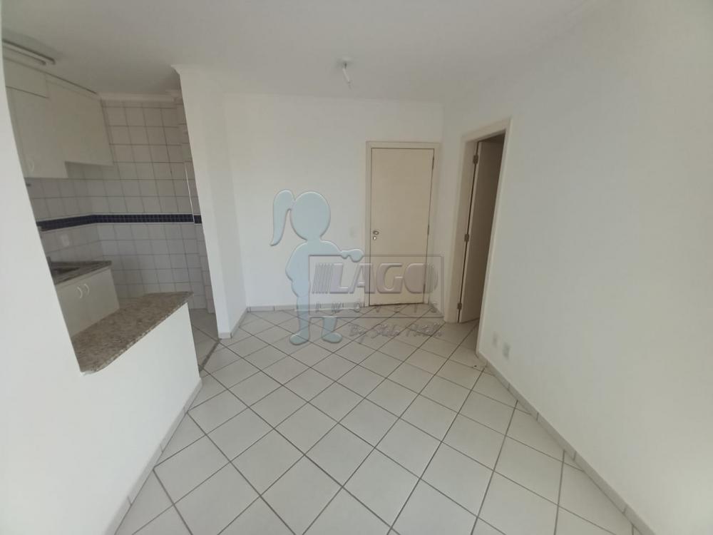 Alugar Apartamentos / Padrão em Ribeirão Preto R$ 700,00 - Foto 3