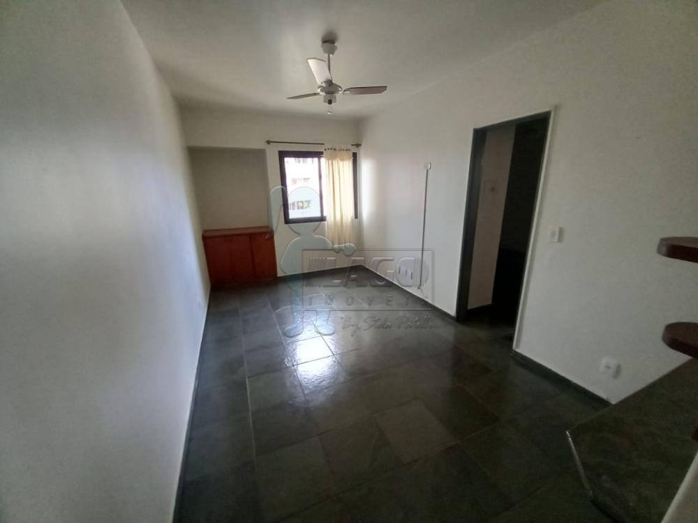 Alugar Apartamentos / Padrão em Ribeirão Preto R$ 1.000,00 - Foto 1