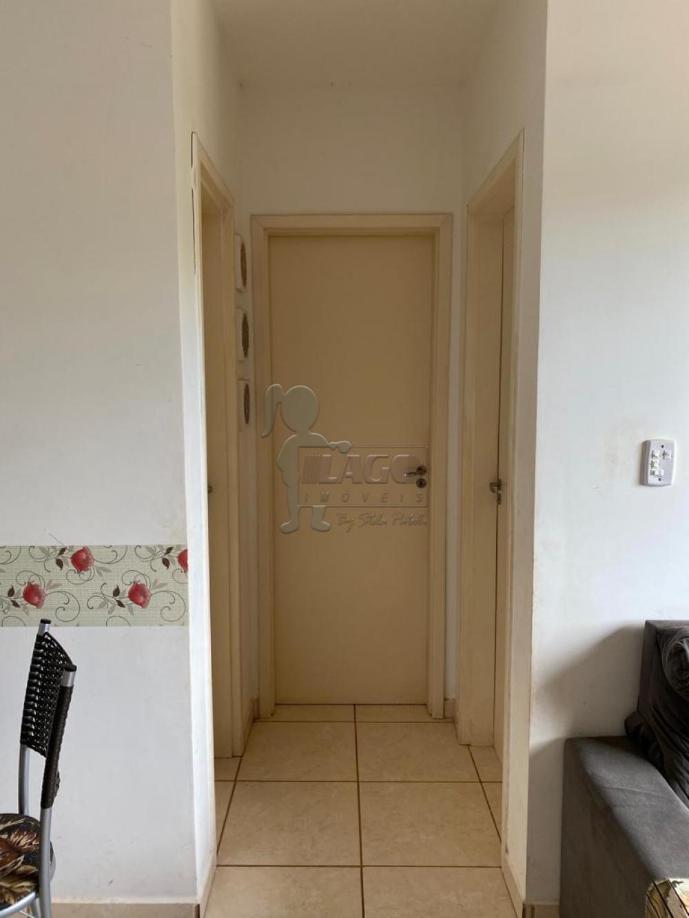 Alugar Apartamentos / Padrão em Ribeirão Preto R$ 950,00 - Foto 2