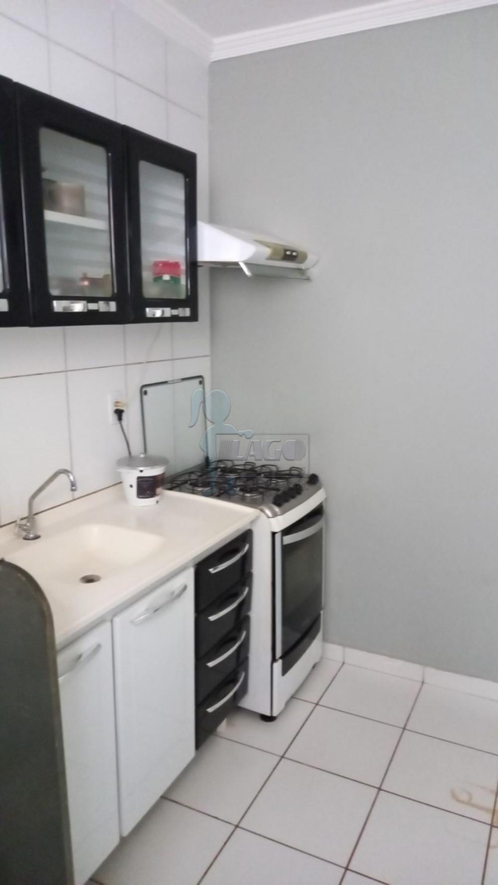 Alugar Apartamentos / Padrão em Ribeirão Preto R$ 1.200,00 - Foto 4