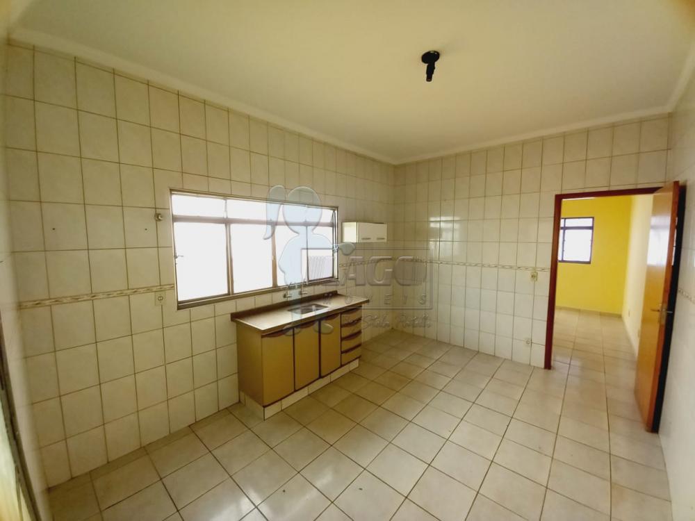 Alugar Casas / Padrão em Ribeirão Preto R$ 1.100,00 - Foto 3