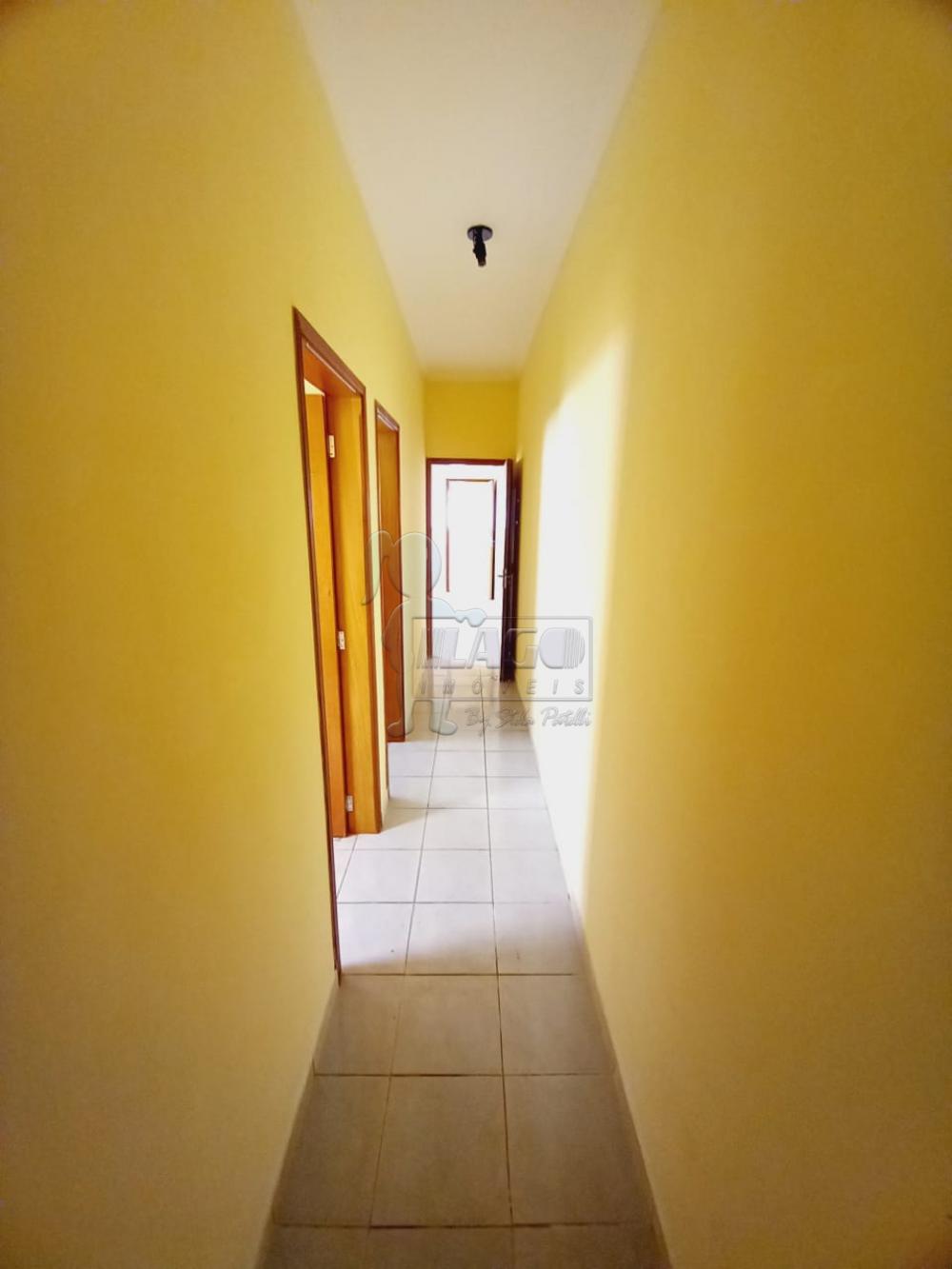 Alugar Casas / Padrão em Ribeirão Preto R$ 1.100,00 - Foto 4