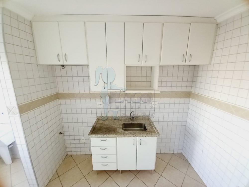 Alugar Apartamentos / Padrão em Ribeirão Preto R$ 1.300,00 - Foto 4