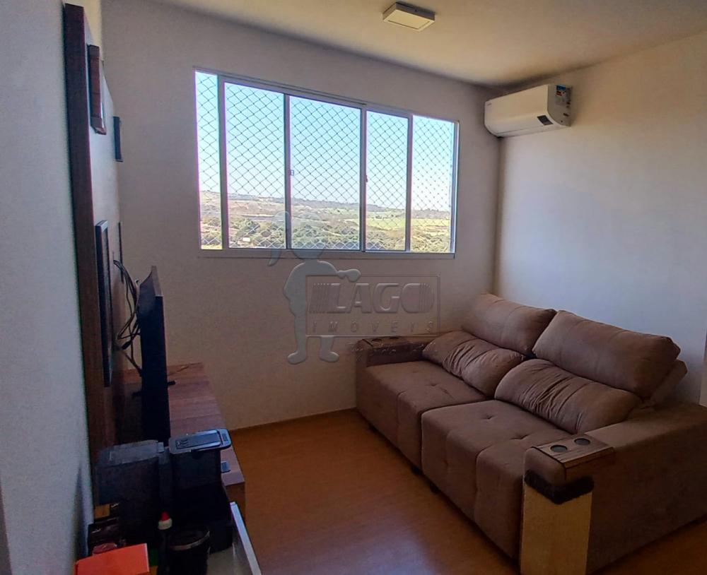 Alugar Apartamentos / Padrão em Ribeirão Preto R$ 1.100,00 - Foto 1