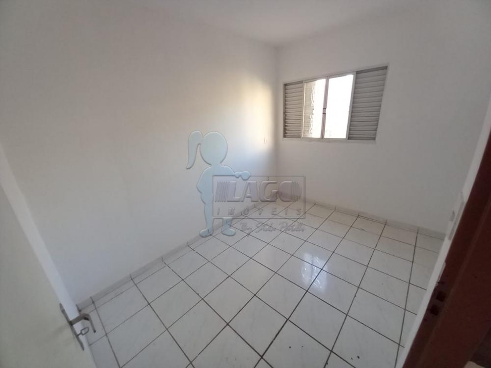 Alugar Casas / Padrão em Ribeirão Preto R$ 850,00 - Foto 4