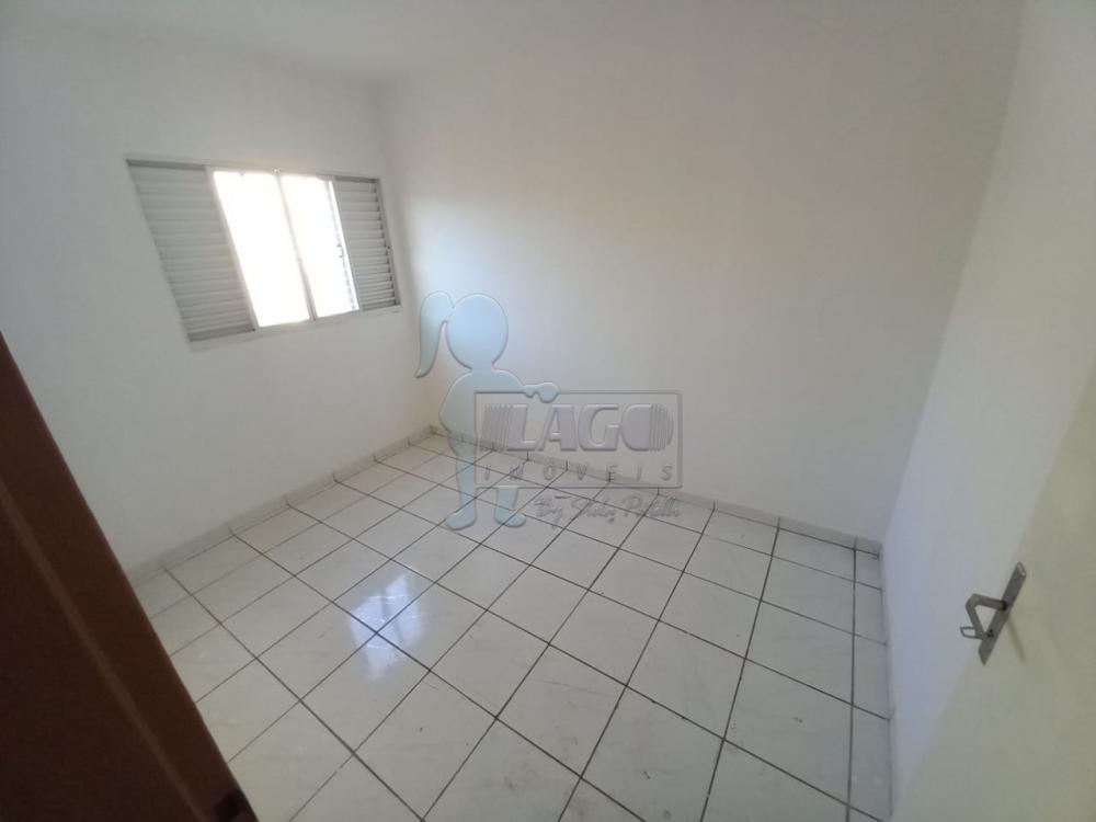 Alugar Casas / Padrão em Ribeirão Preto R$ 850,00 - Foto 5