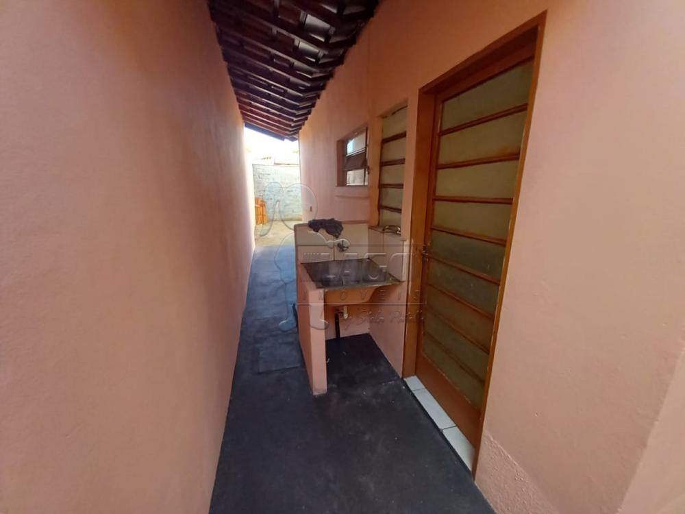 Alugar Casas / Padrão em Ribeirão Preto R$ 850,00 - Foto 7