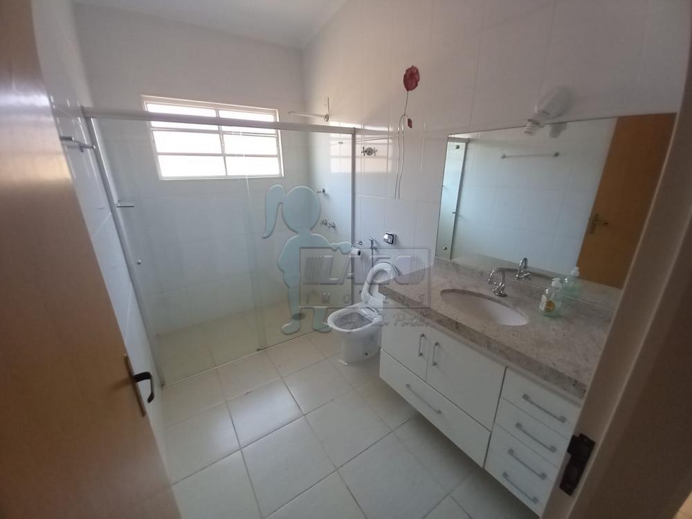 Alugar Casas / Padrão em Ribeirão Preto R$ 2.250,00 - Foto 11