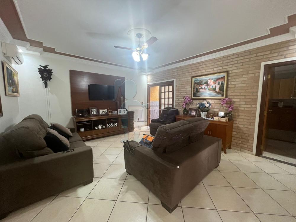 Comprar Casas / Padrão em Ribeirão Preto R$ 320.000,00 - Foto 1