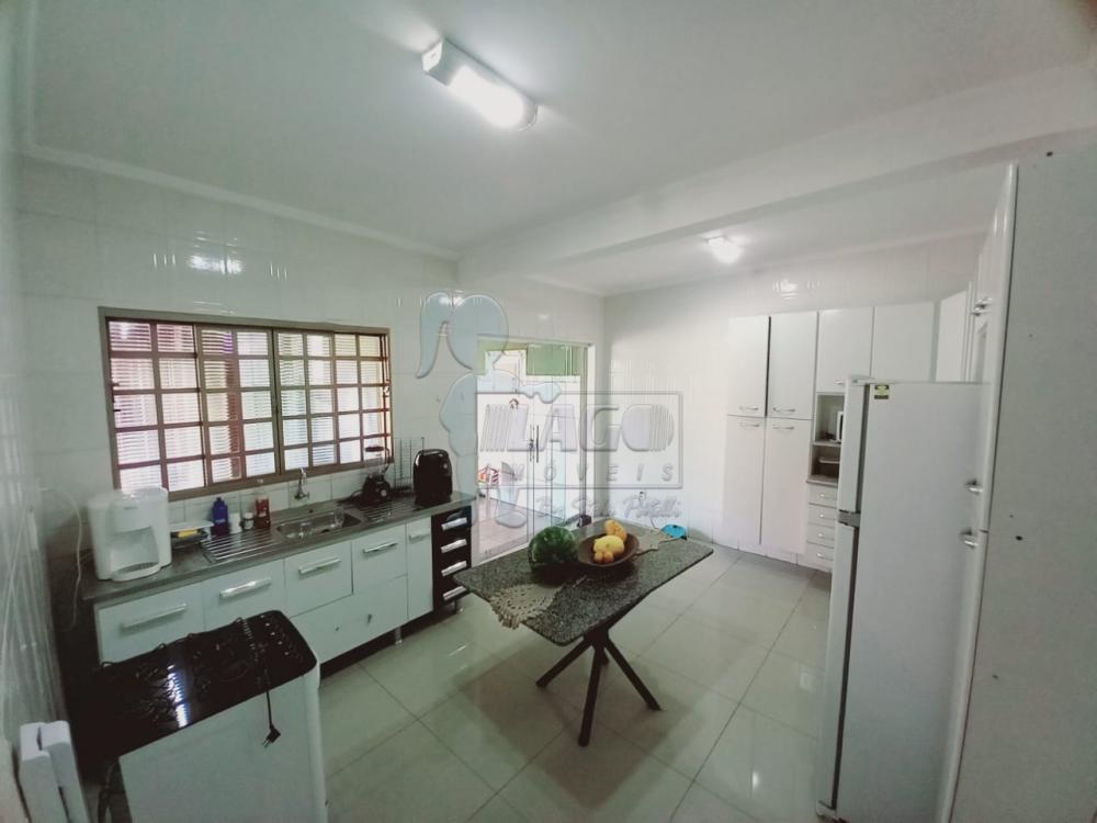 Alugar Casas / Padrão em Ribeirão Preto R$ 1.700,00 - Foto 11