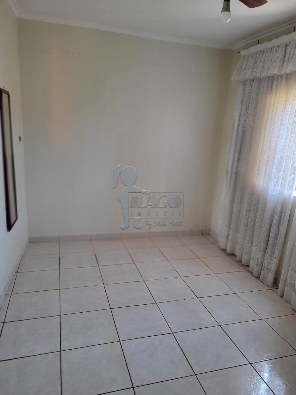 Comprar Casas / Padrão em Ribeirão Preto R$ 300.000,00 - Foto 4