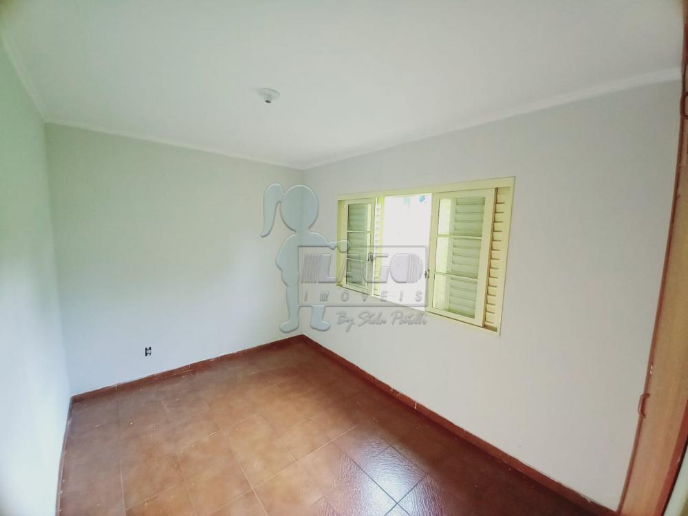 Alugar Casas / Padrão em Ribeirão Preto R$ 1.200,00 - Foto 4