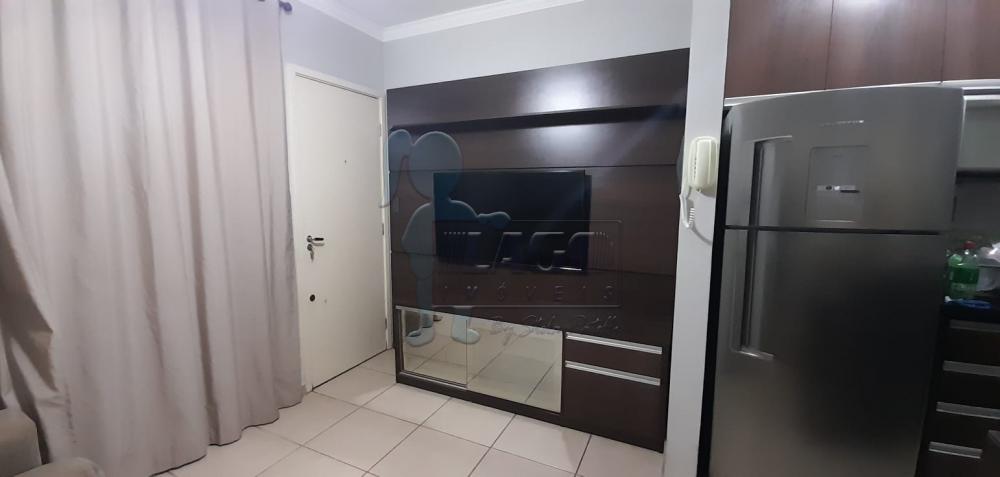 Alugar Apartamentos / Padrão em Ribeirão Preto R$ 1.000,00 - Foto 3