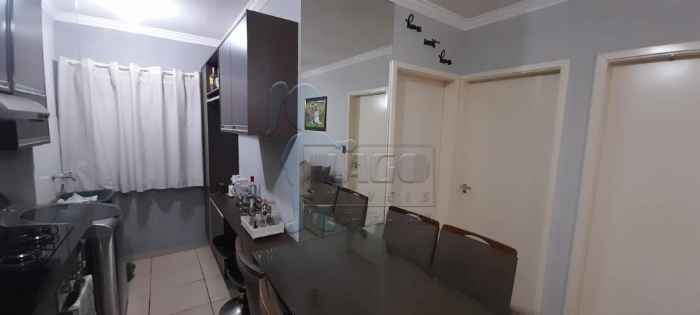 Alugar Apartamentos / Padrão em Ribeirão Preto R$ 1.000,00 - Foto 1