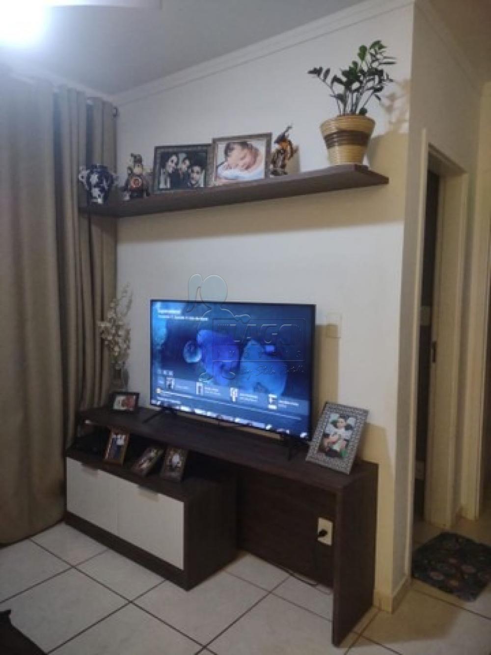 Comprar Apartamentos / Padrão em Ribeirão Preto R$ 245.000,00 - Foto 1