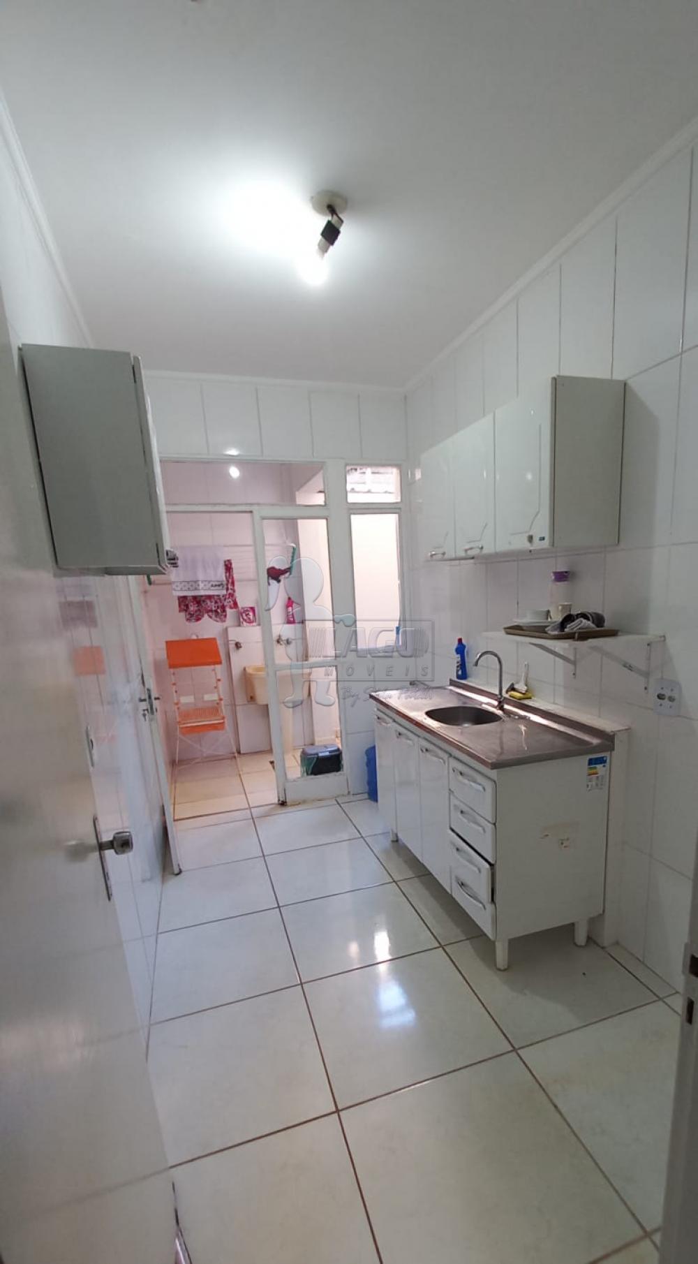 Alugar Apartamentos / Padrão em Ribeirão Preto R$ 1.700,00 - Foto 2