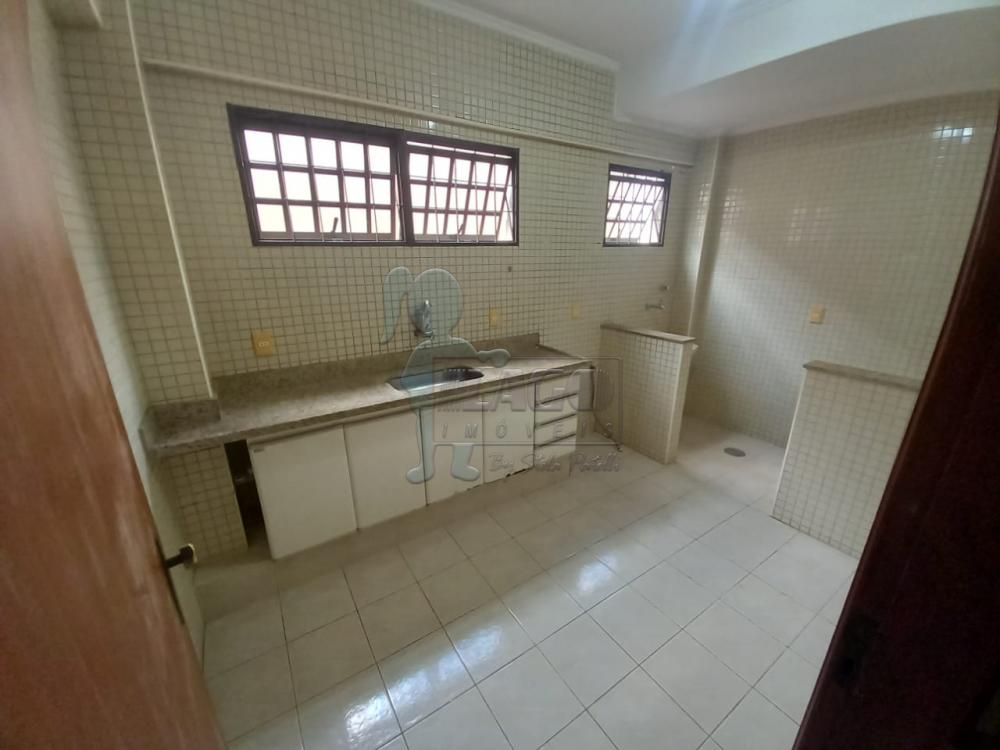 Alugar Apartamentos / Padrão em Ribeirão Preto R$ 800,00 - Foto 4