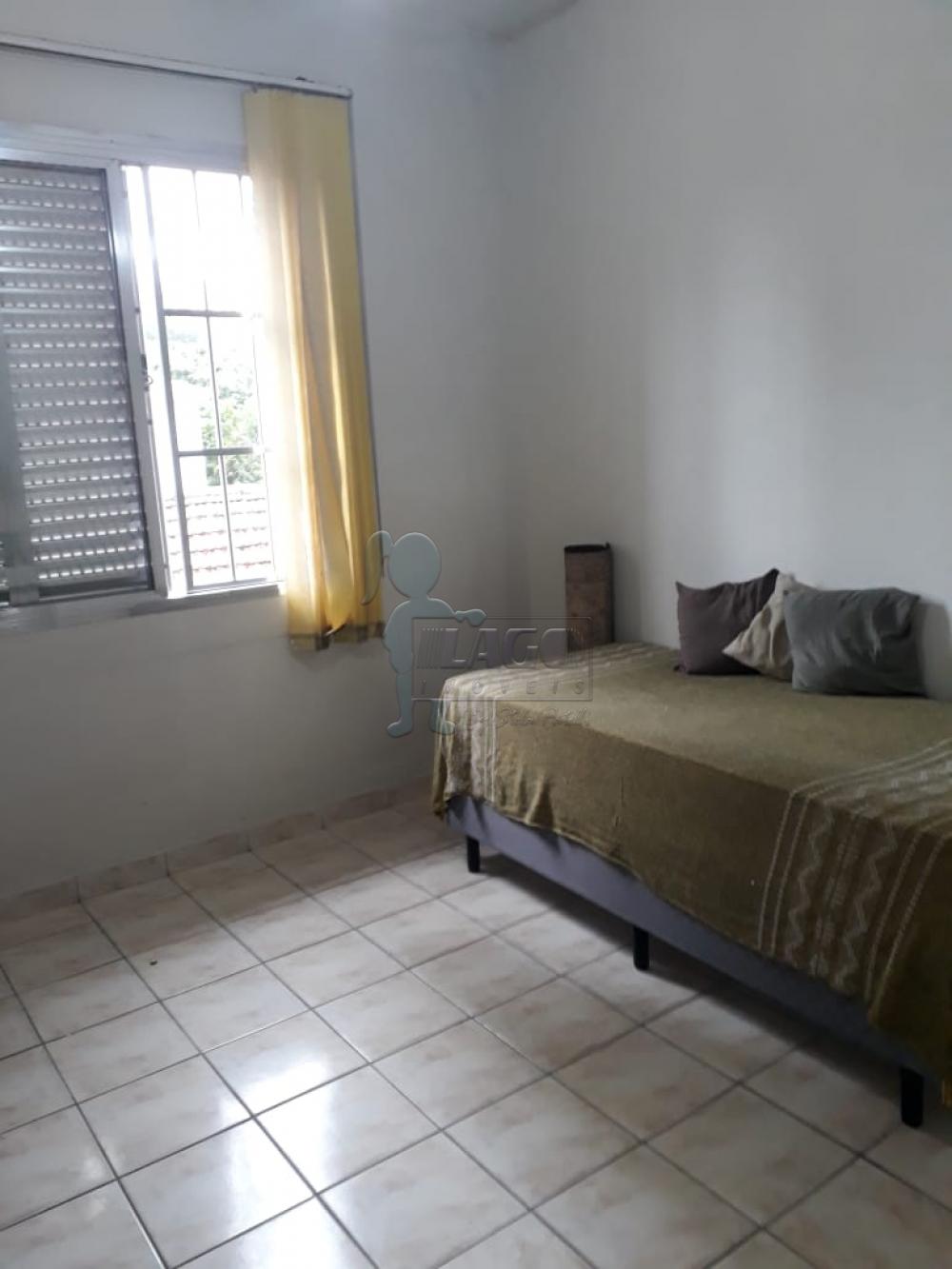 Comprar Apartamentos / Padrão em Santos R$ 380.000,00 - Foto 3