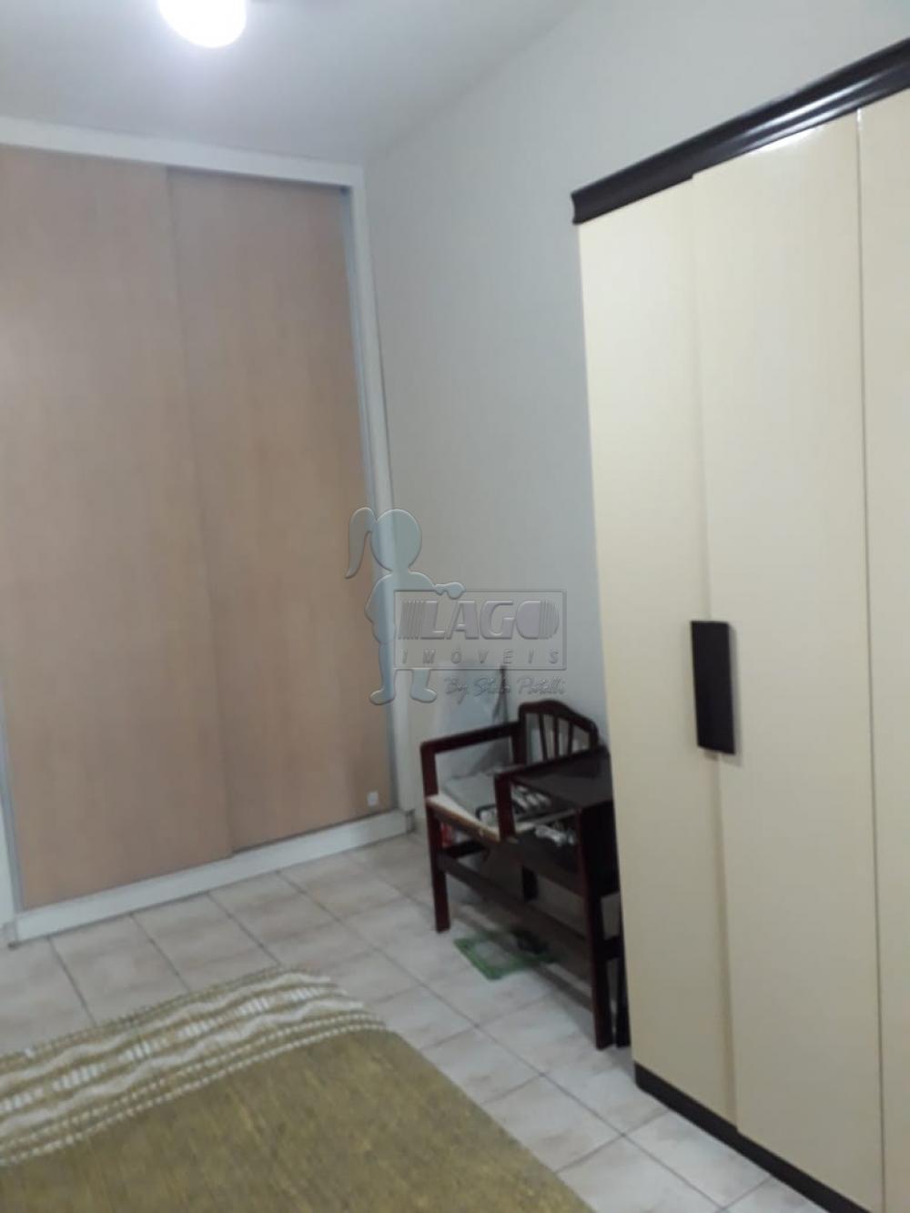 Comprar Apartamentos / Padrão em Santos R$ 380.000,00 - Foto 5