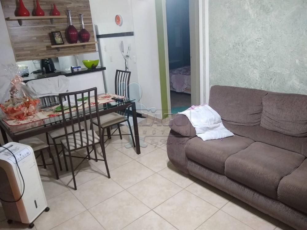 Alugar Apartamentos / Padrão em Ribeirão Preto R$ 1.300,00 - Foto 2