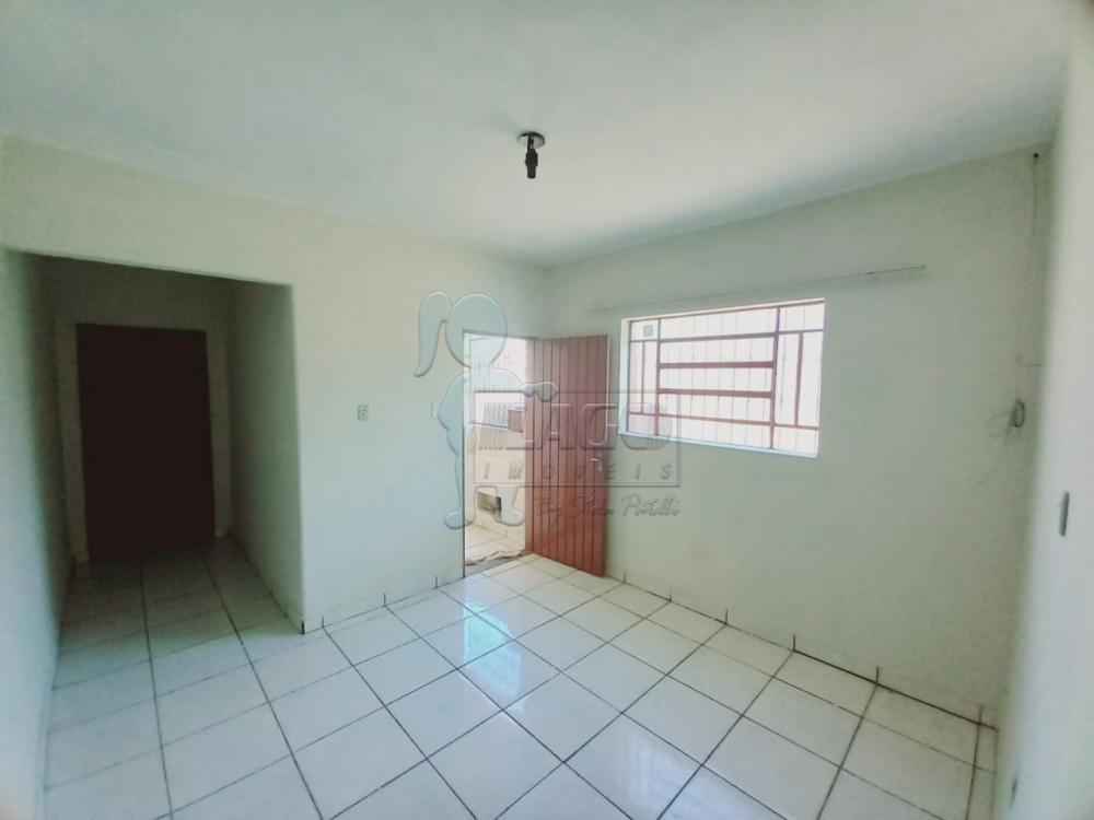 Alugar Casas / Padrão em Ribeirão Preto R$ 800,00 - Foto 1