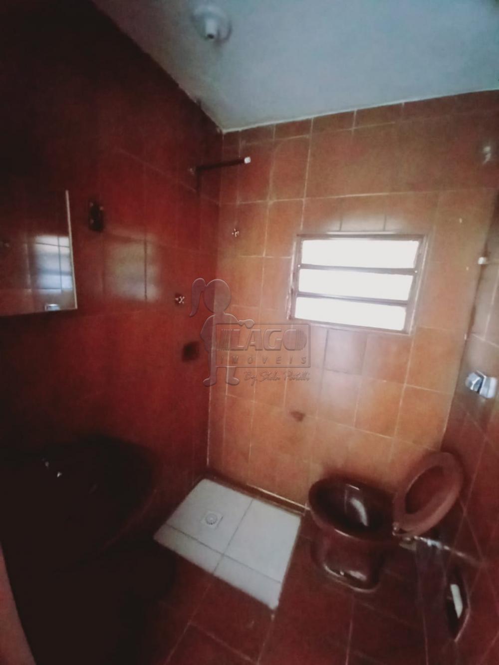 Alugar Casas / Padrão em Ribeirão Preto R$ 800,00 - Foto 3